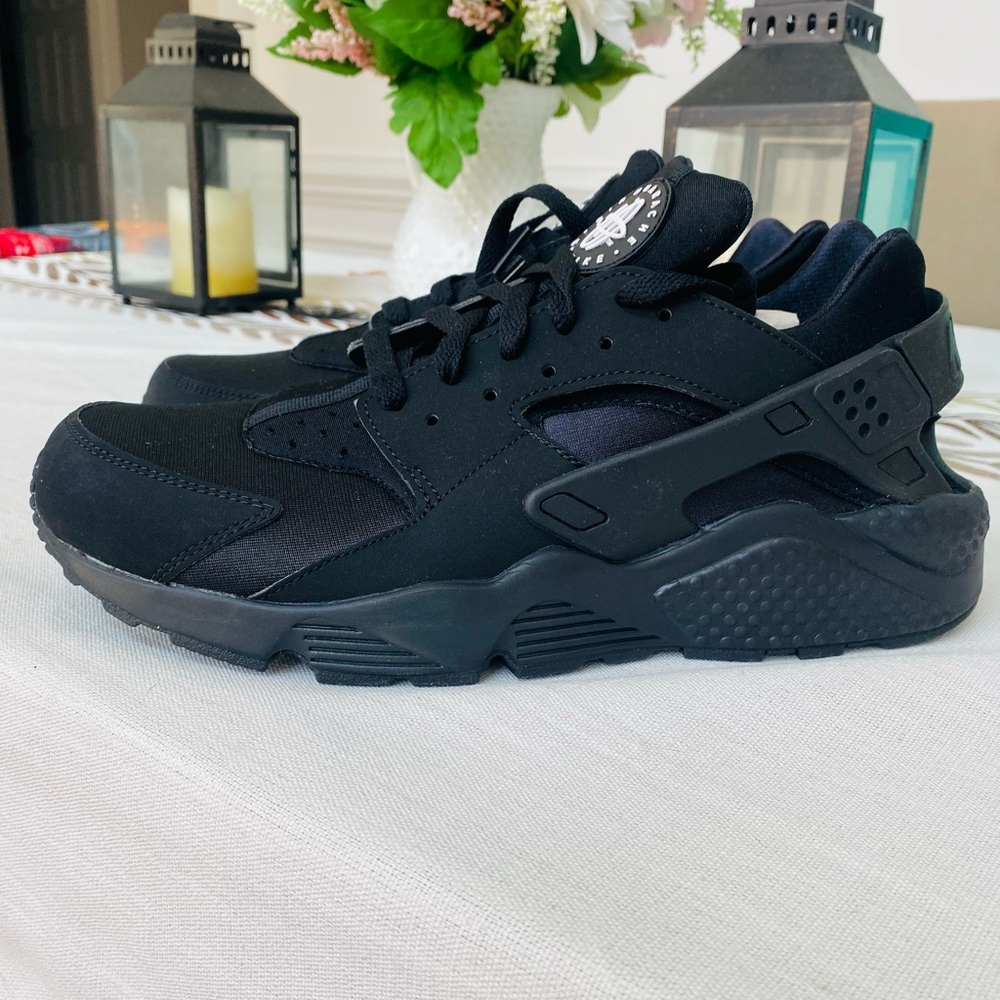 Nike huarache men.